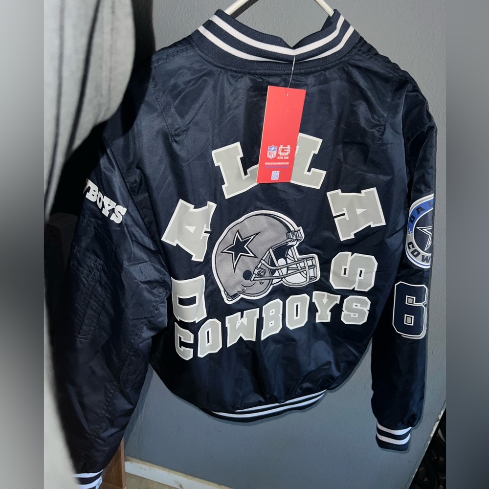 New with tag NFL Dallas Cowboys jacket